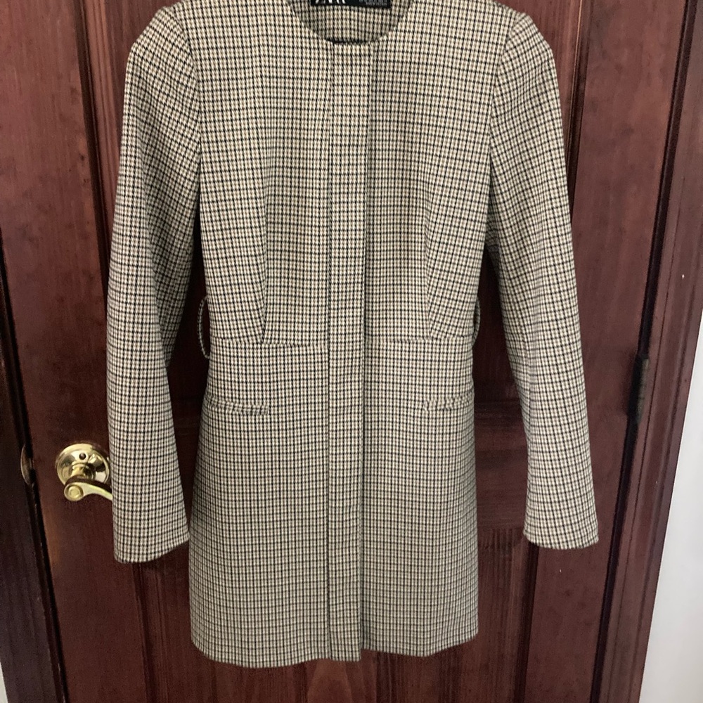NWOT Zara Beige & Black Houndstooth Trench Coat